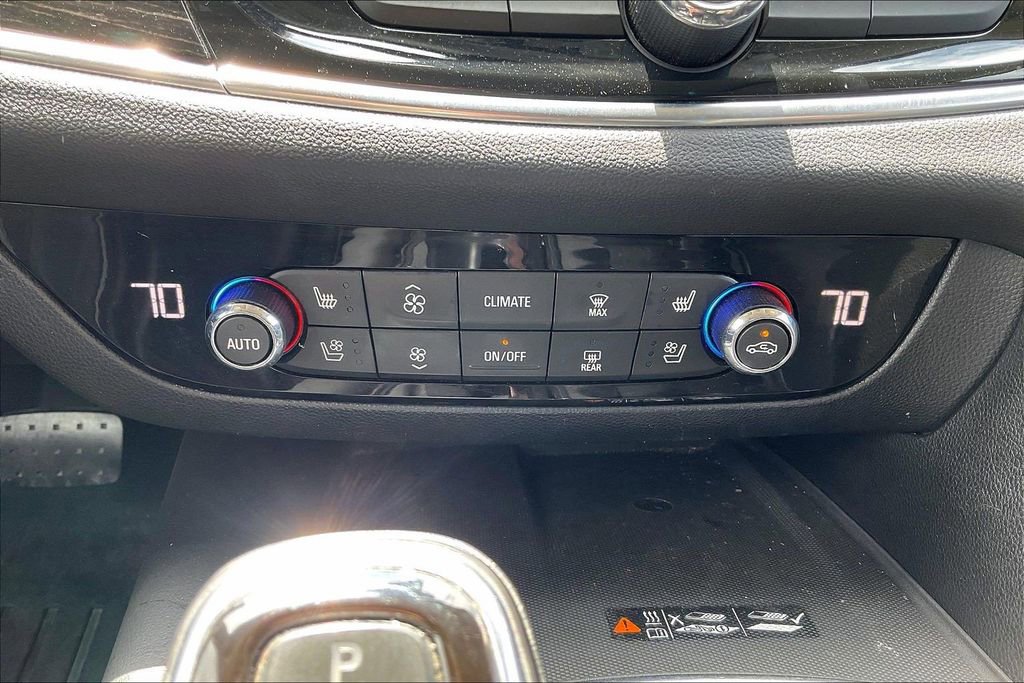 Used 2019 Buick Enclave Avenir w/ LPO, Cargo Package FWD image 32