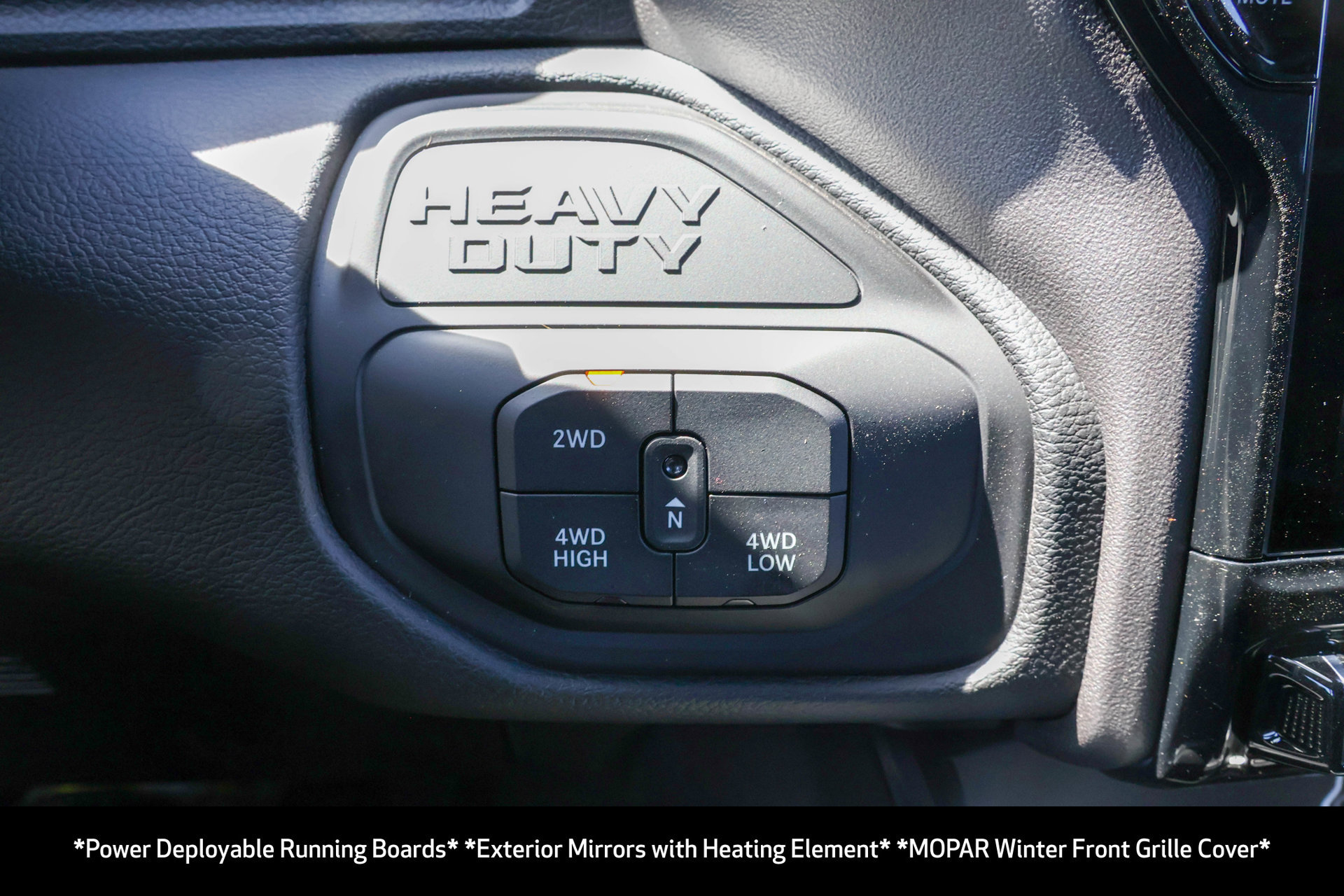 New 2026 RAM 3500 Laramie AWD/4WD image 26