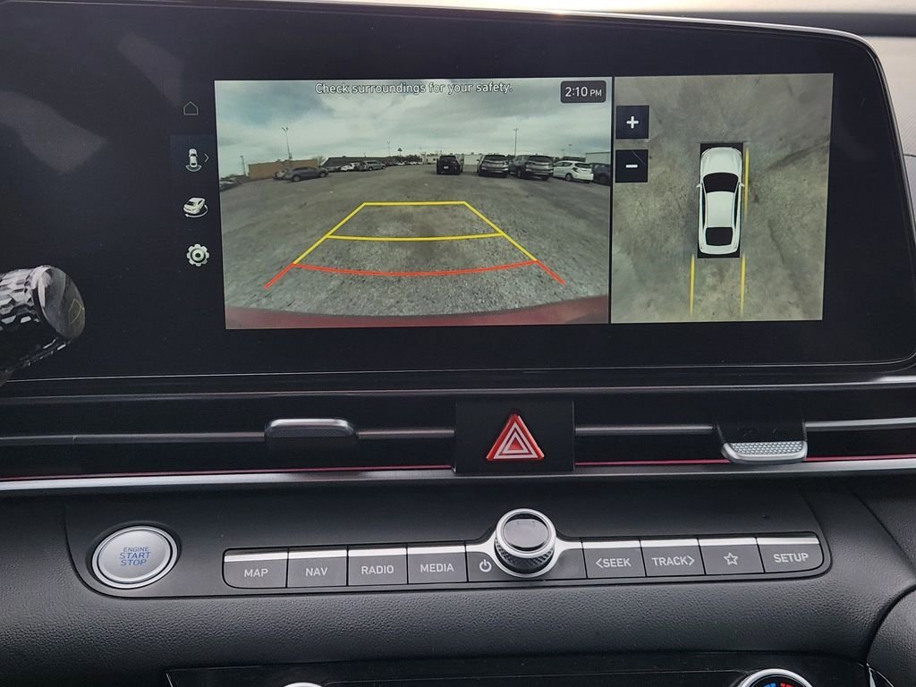 Used 2024 Hyundai Elantra Limited image 18