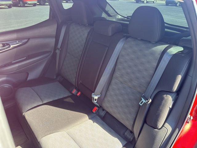 Used 2020 Nissan Rogue Sport SV w/ All-Weather Package image 16