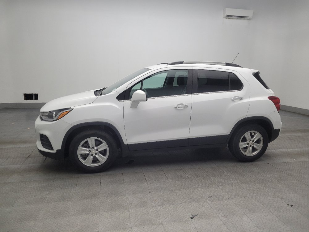 Used 2020 Chevrolet Trax LT w/ LT Convenience Package FWD image 2