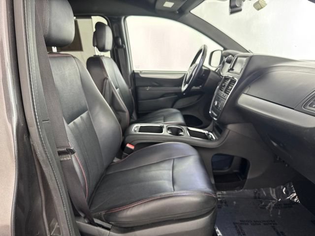 Used 2017 Dodge Grand Caravan GT FWD image 22