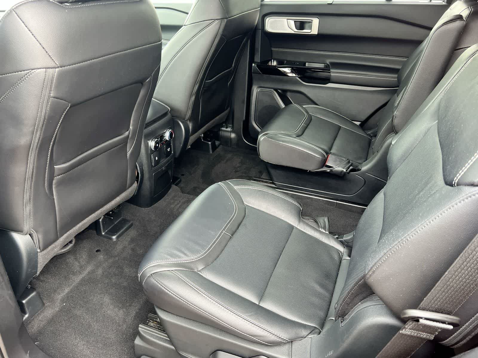 Used 2023 Ford Explorer ST w/ Equipment Group 401A AWD/4WD image 18