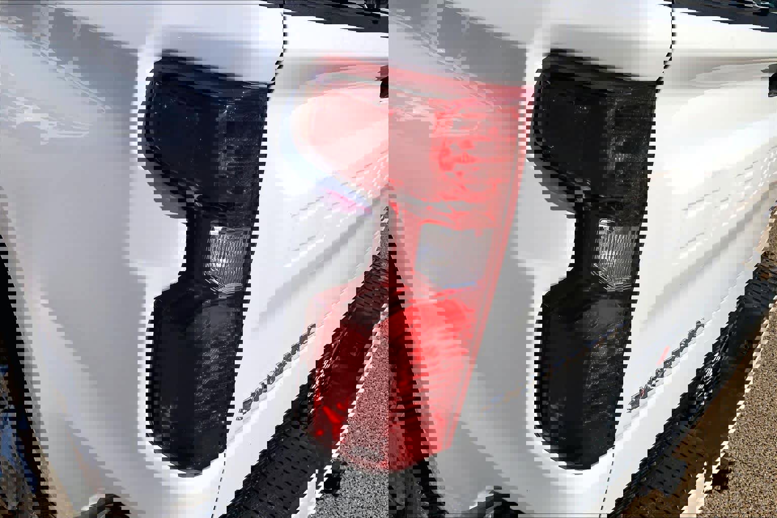 Used 2024 Chevrolet Silverado 1500 Custom image 32