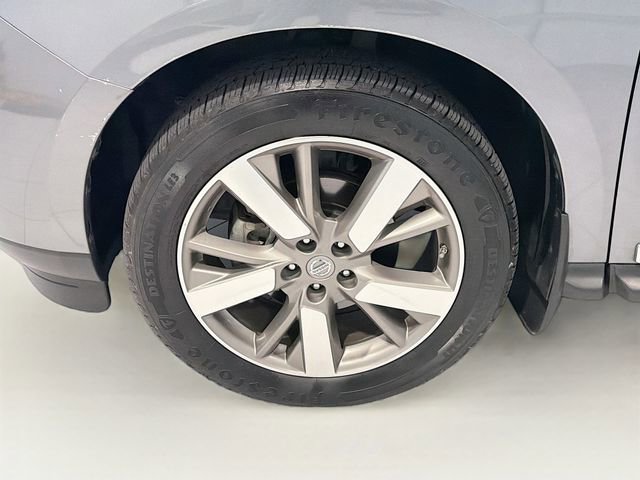 Used 2015 Nissan Pathfinder Platinum image 27