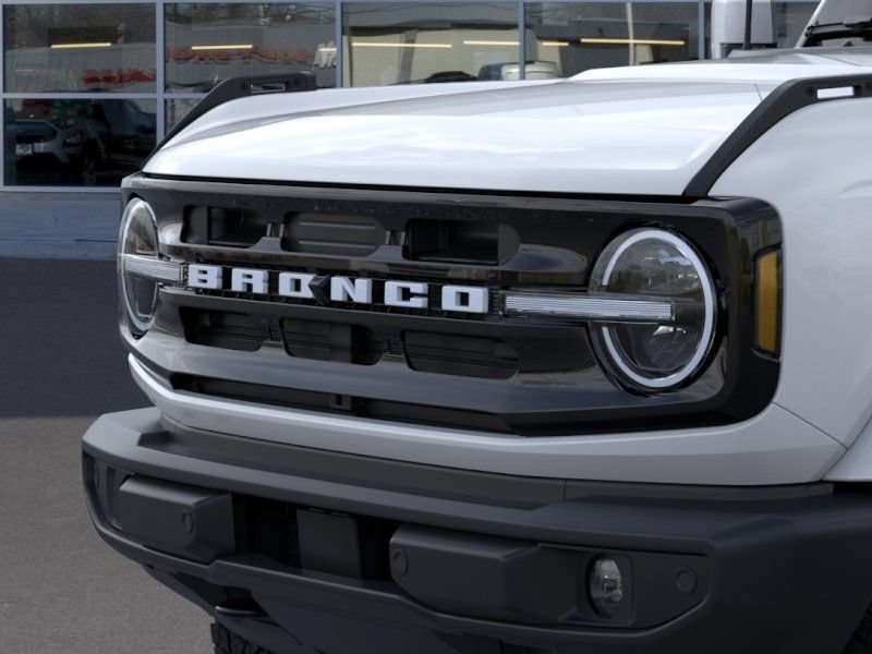 New 2026 Ford Bronco Outer Banks AWD/4WD image 19