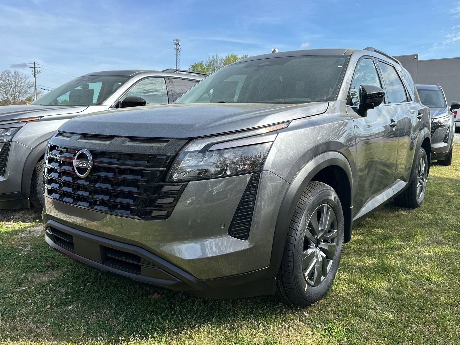 New 2026 Nissan Pathfinder SV w/ Cargo Package