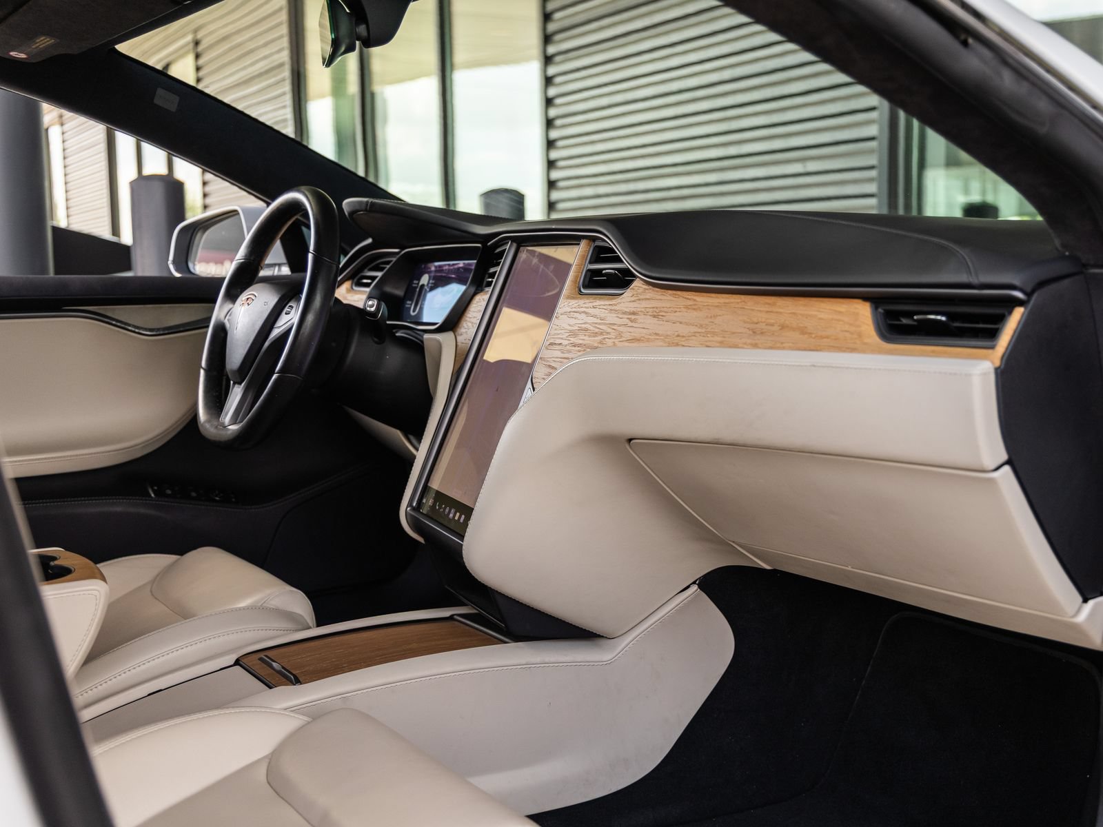 Used 2020 Tesla Model S Long Range AWD/4WD image 38