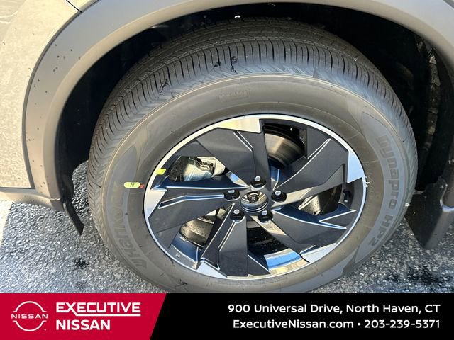 New 2026 Nissan Rogue SV image 8