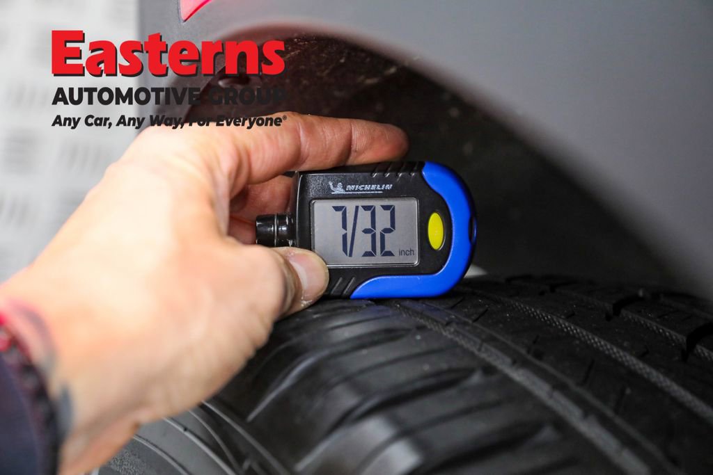 Used 2023 Buick Envision Essence image 30