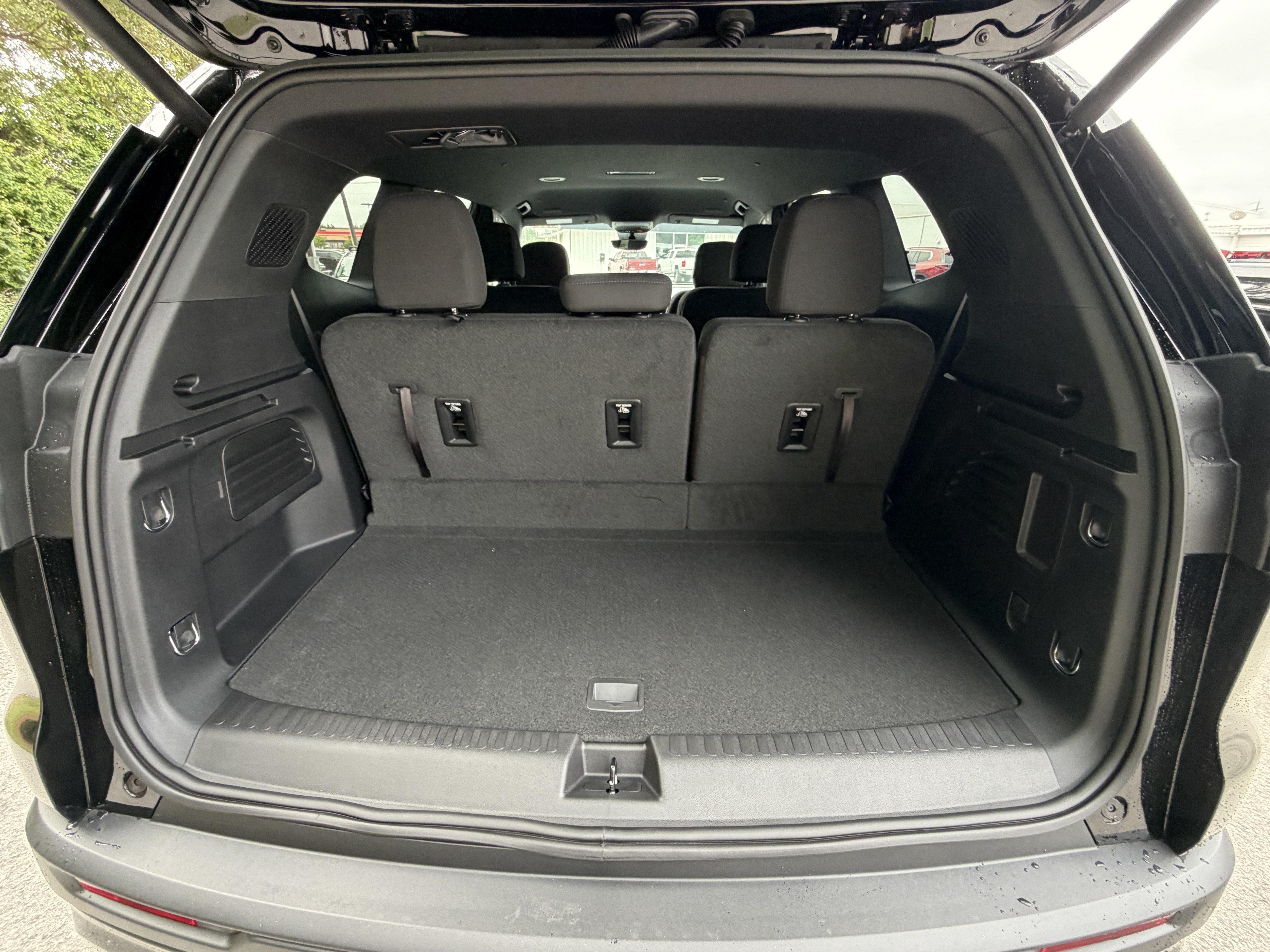New 2026 GMC Acadia Elevation w/ Black Edition FWD image 4