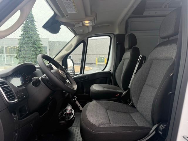 New 2026 RAM ProMaster 1500 w/ Quick Order Package 22G SLT image 6