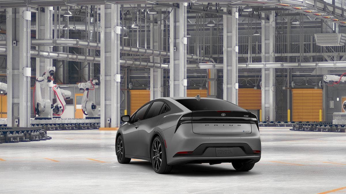New 2026 Toyota Prius Plug-In Hybrid FWD image 9
