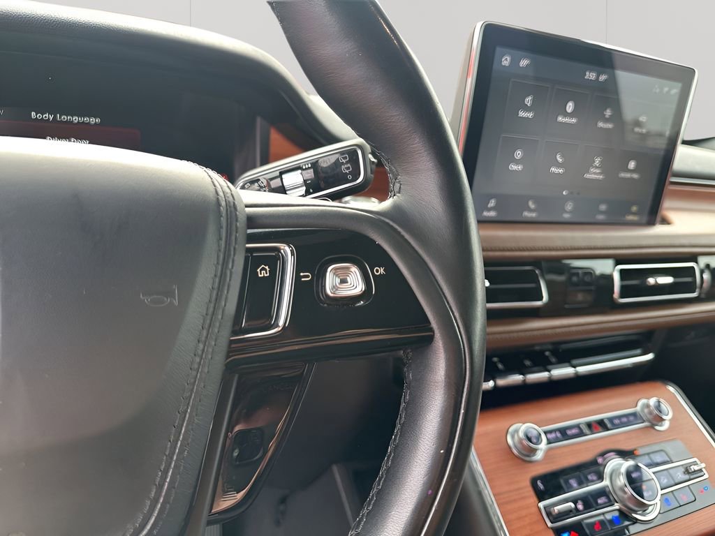 Used 2020 Lincoln Aviator Reserve w/ Equipment Group 202A image 31