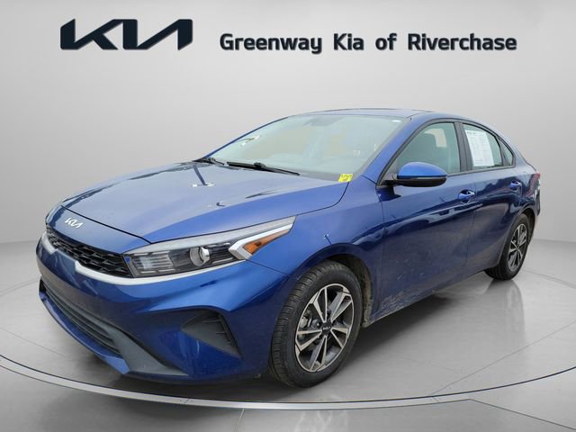 Used 2023 Kia Forte LXS w/ LXS Technology Package FWD image 3