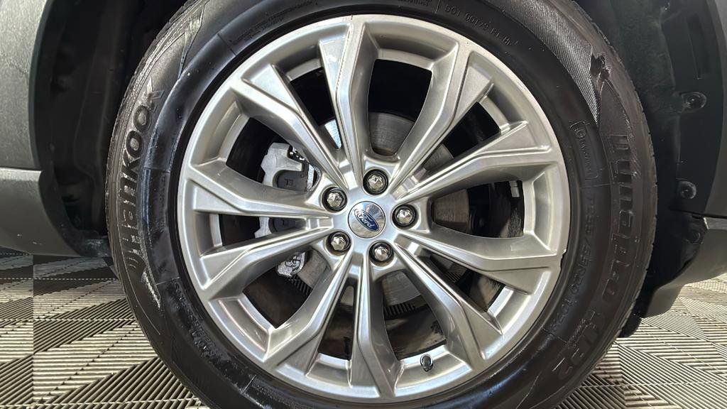 Used 2020 Ford Explorer XLT w/ Equipment Group 202A image 37