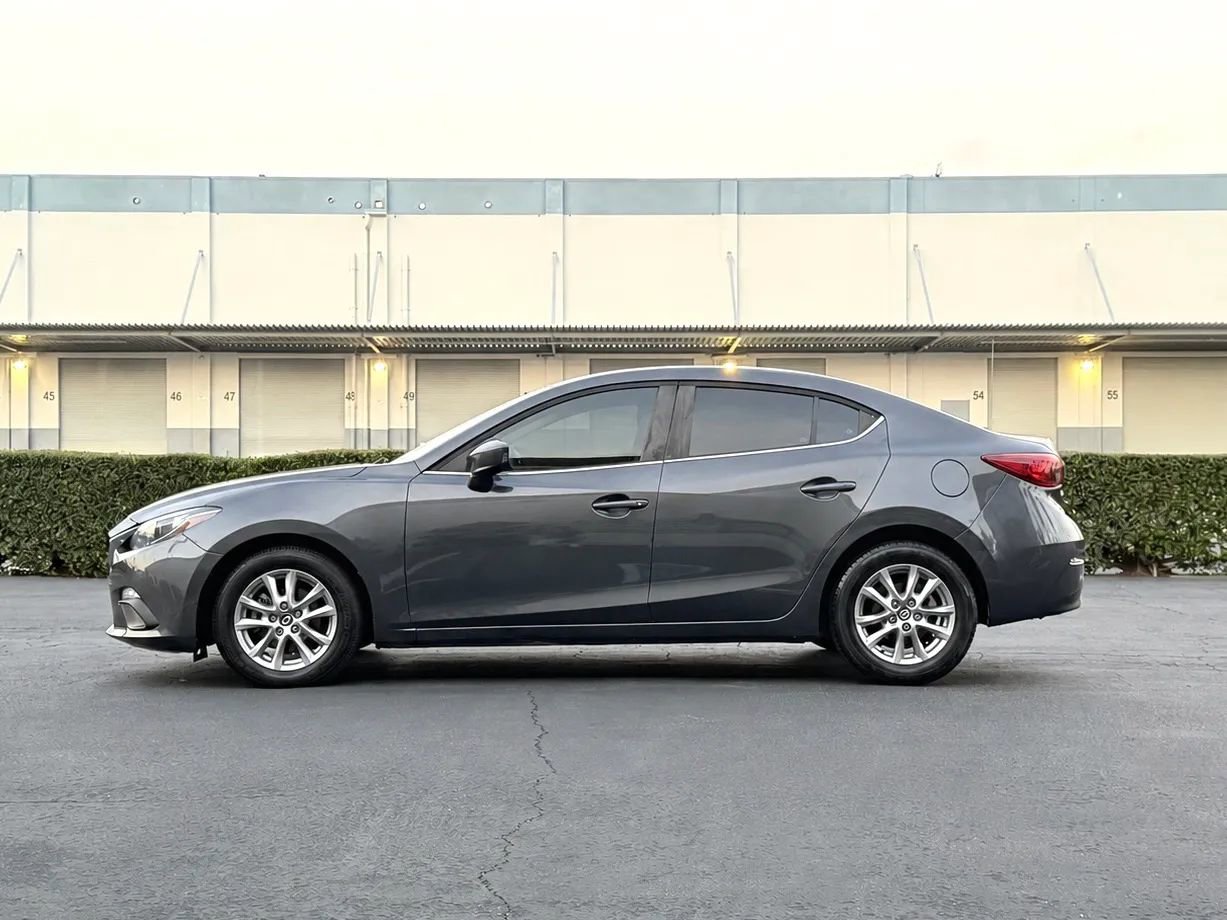 Used 2016 MAZDA MAZDA3 i Sport w/ Preferred Equipment Package FWD image 6