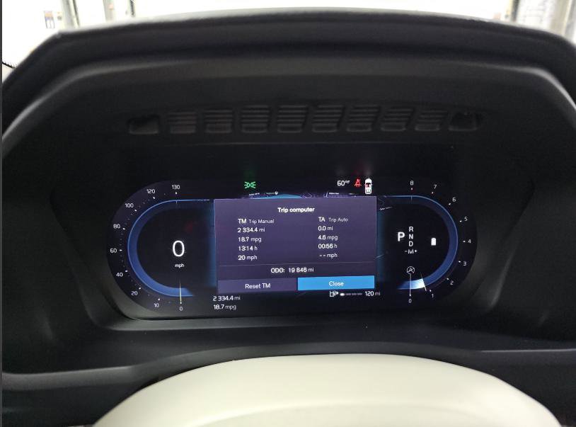 Used 2023 Volvo XC90 B6 Ultimate w/ Protection Package Premier image 4