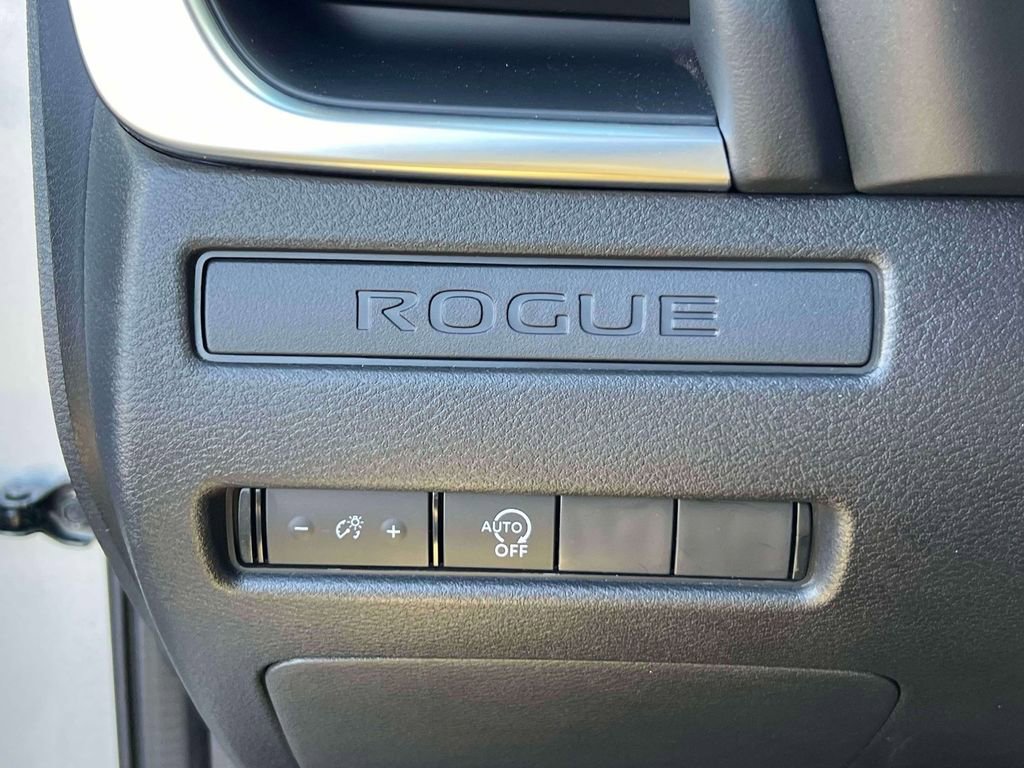 Certified 2025 Nissan Rogue S image 19