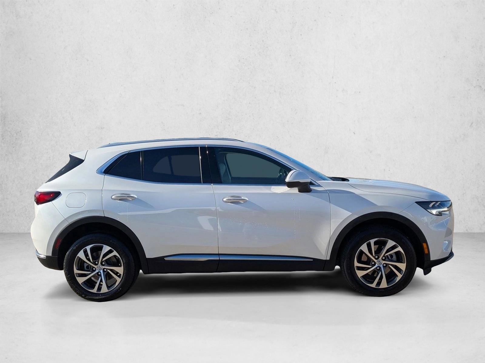 Used 2023 Buick Envision Essence AWD/4WD image 4