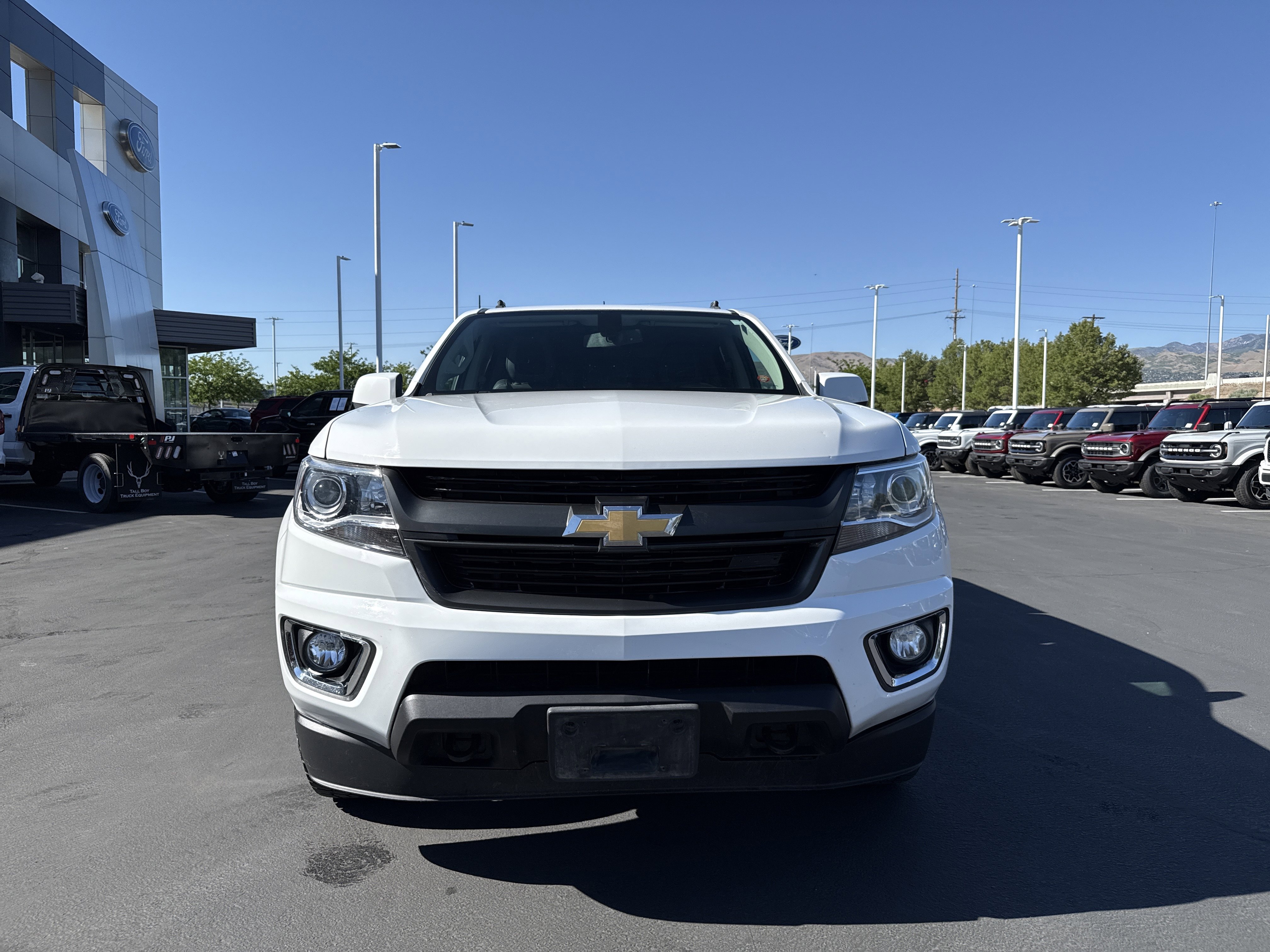 Used 2017 Chevrolet Colorado Z71 AWD/4WD image 10
