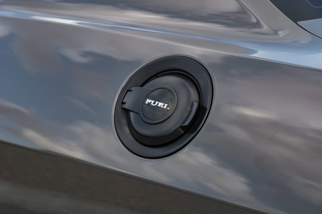 Used 2018 Dodge Challenger R/T image 45