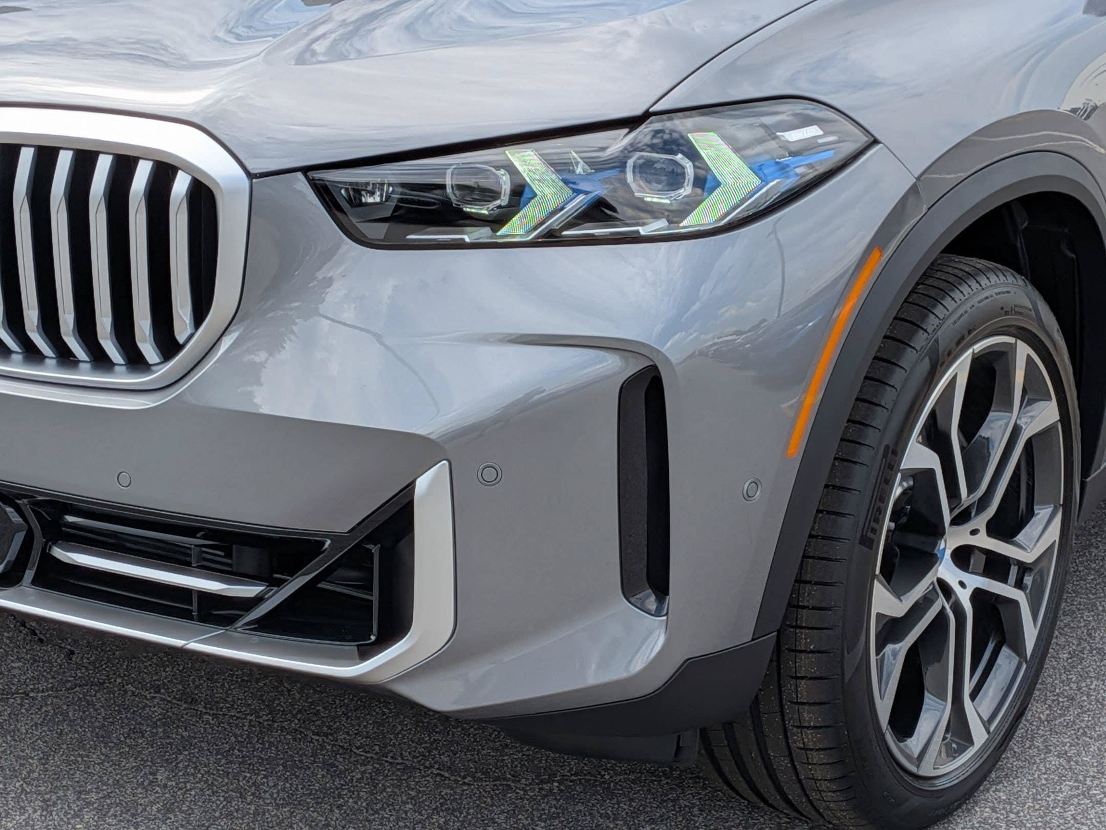 New 2026 BMW X5 xDrive40i w/ Climate Comfort Package AWD/4WD image 9