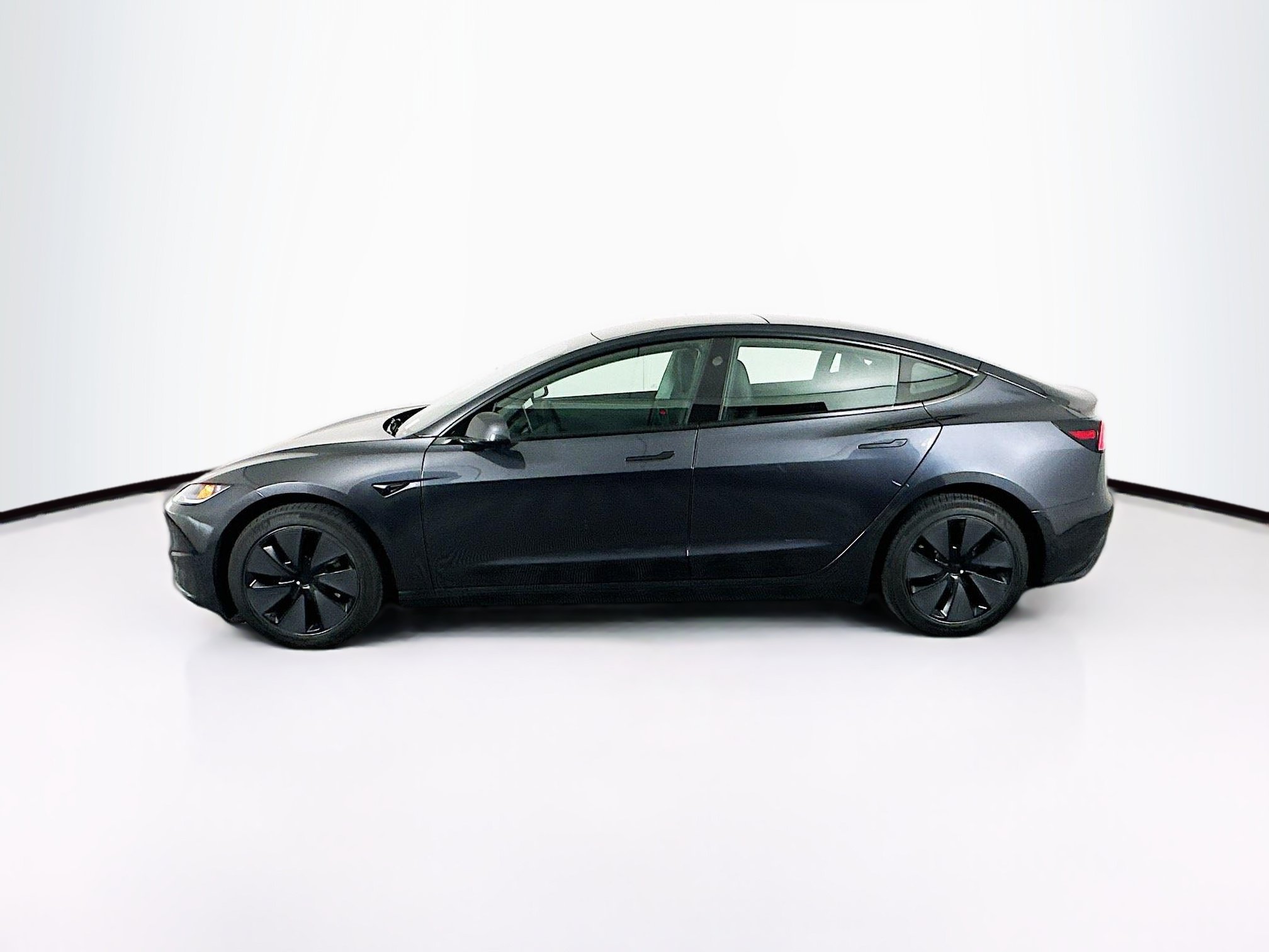 Used 2025 Tesla Model 3 Long Range RWD image 4