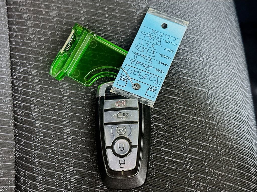 Used 2022 Ford F150 XLT w/ Equipment Group 302A High image 35