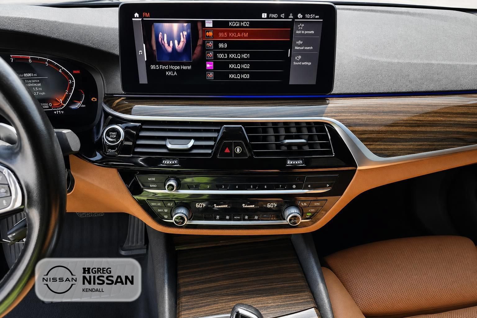 Used 2021 BMW 530i RWD image 11