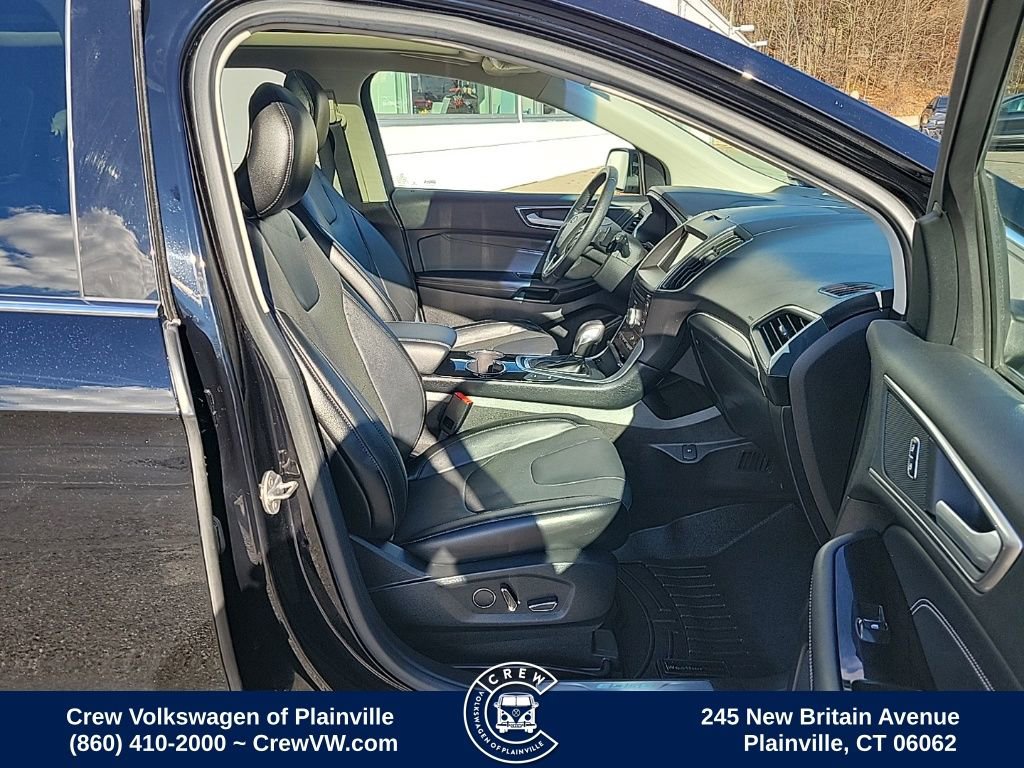 Used 2018 Ford Edge Titanium w/ Equipment Group 302A image 16