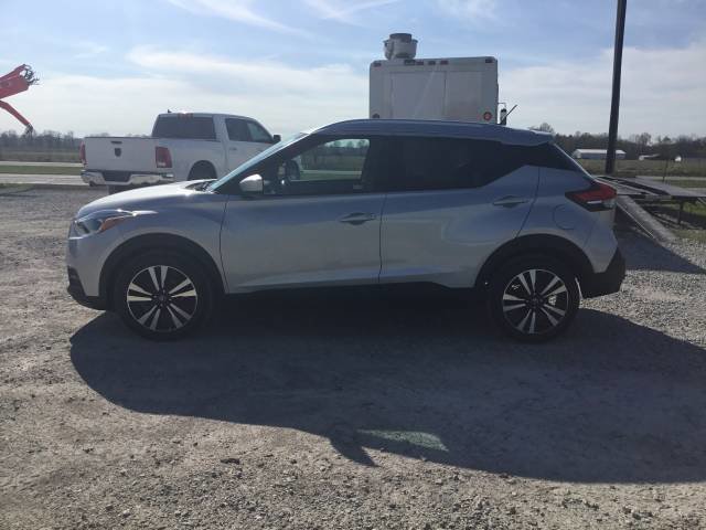 Used 2020 Nissan Kicks SV image 7