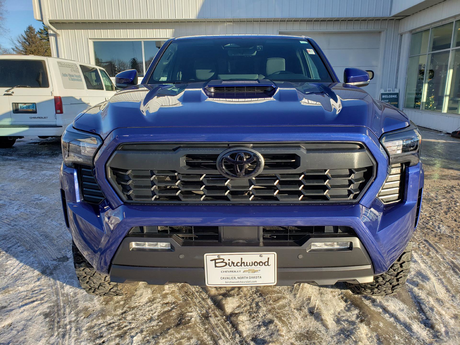 Used 2025 Toyota Tacoma TRD Sport w/ TRD Sport Upgrade Package image 8