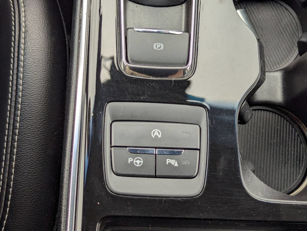 Used 2019 Ford Edge ST w/ Equipment Group 401A AWD/4WD image 21