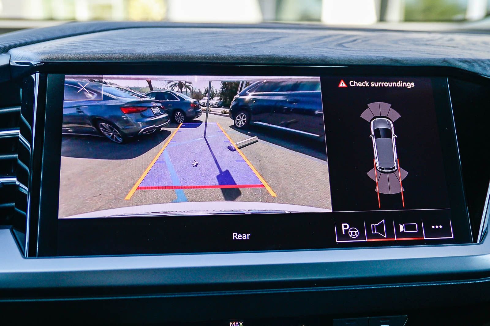 Certified 2023 Audi Q4 e-tron Premium Plus w/ Premium Plus image 26