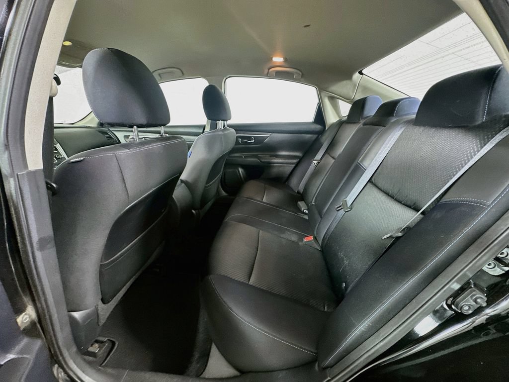Used 2017 Nissan Altima 2.5 SR w/ Midnight Edition Package FWD image 17