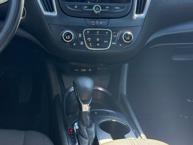 Used 2023 Chevrolet Malibu LT FWD image 17