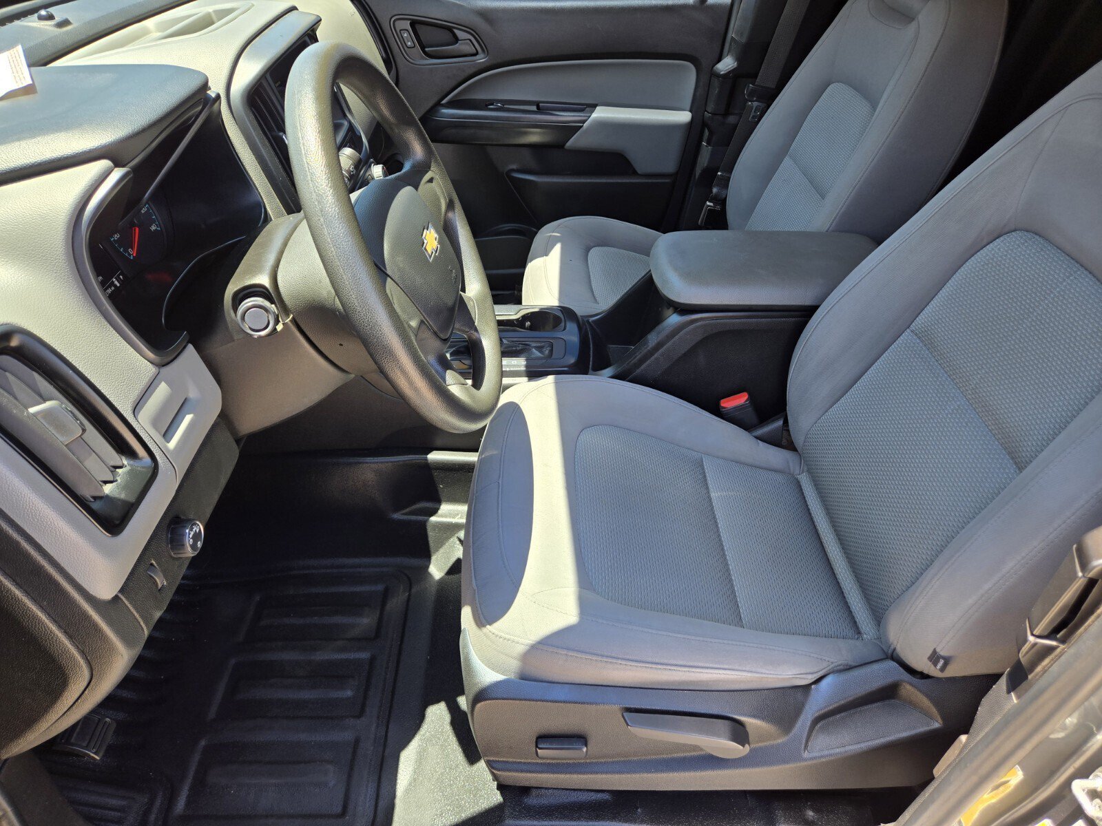 Used 2019 Chevrolet Colorado W/T RWD image 6