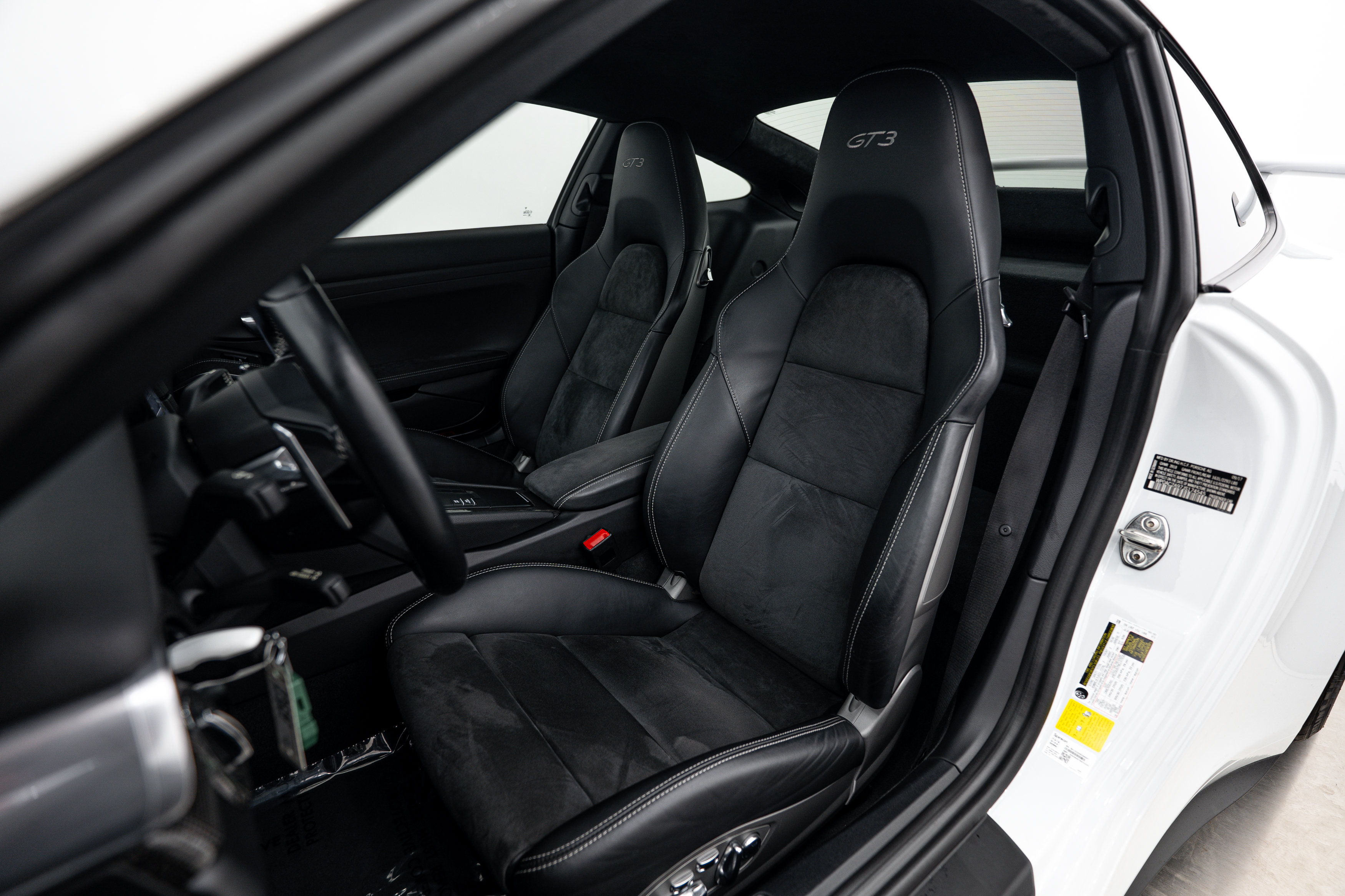 Certified 2018 Porsche 911 GT3 RWD image 5