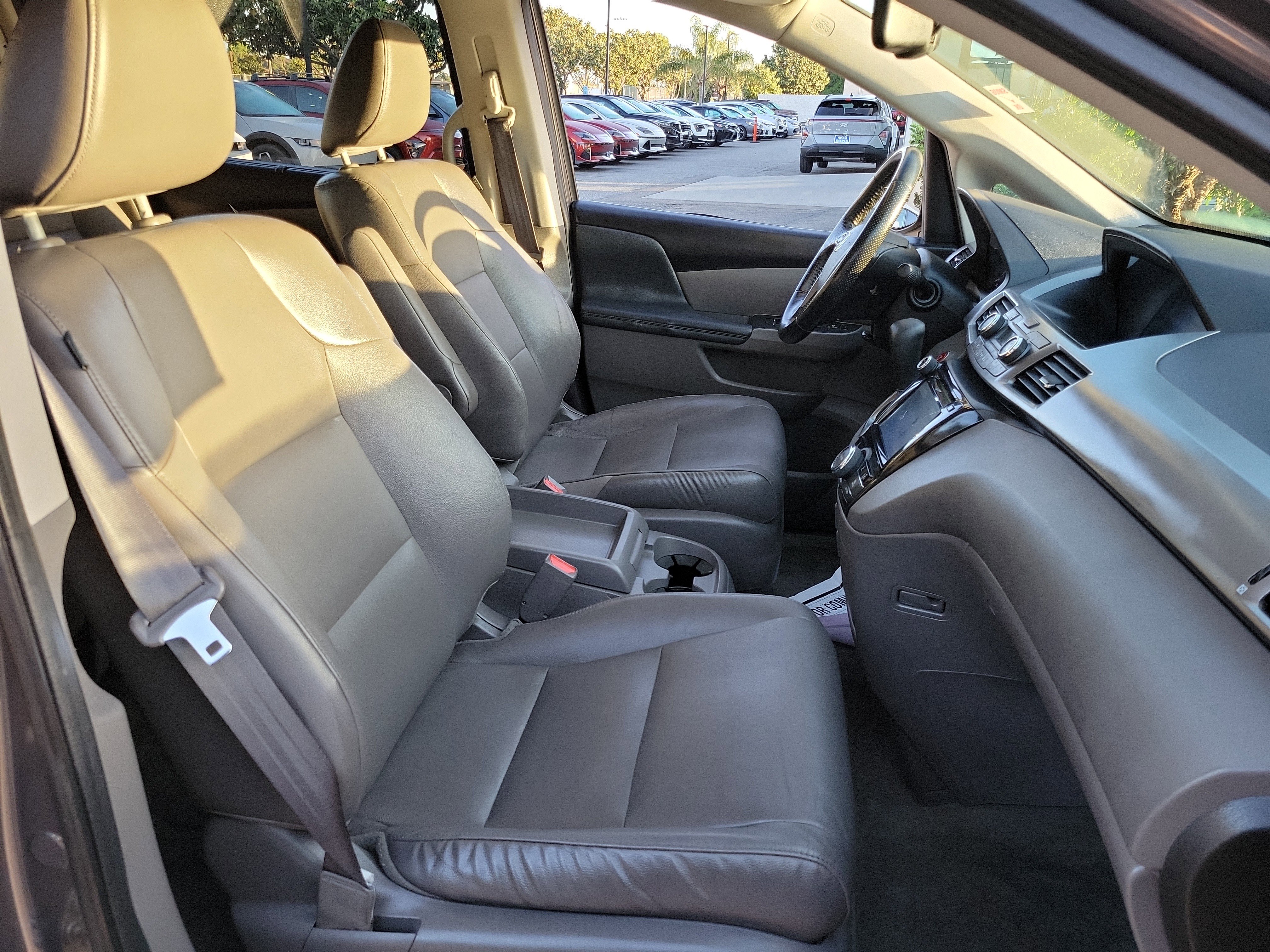 Used 2015 Honda Odyssey EX-L image 22