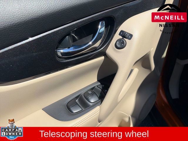 Used 2017 Nissan Rogue SV w/ SV Premium Package AWD/4WD image 18