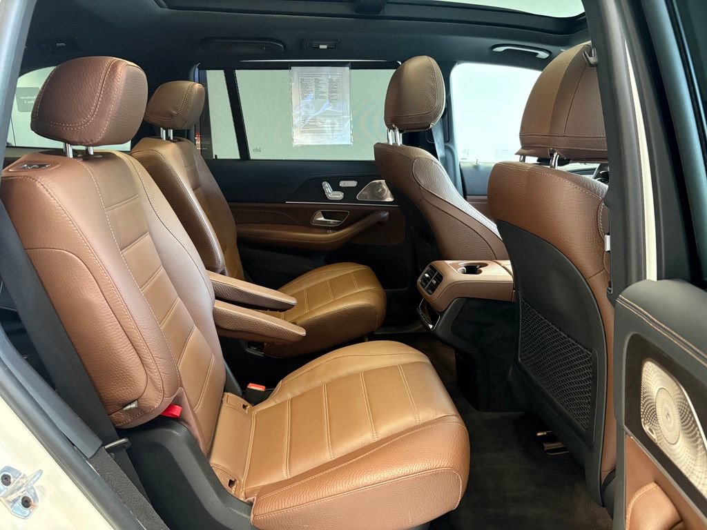 Used 2024 Mercedes-Benz GLS 450 4MATIC image 26