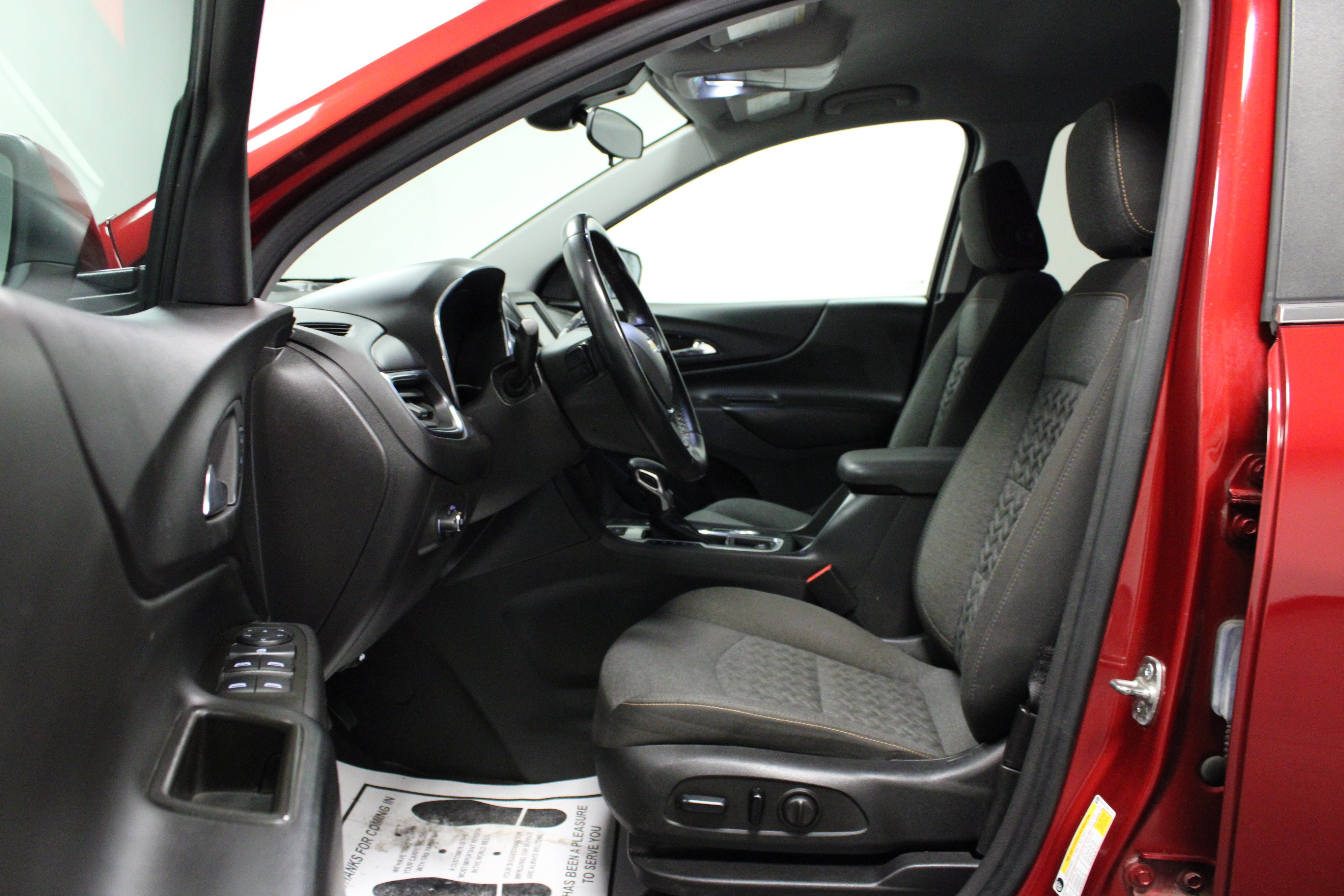 Used 2024 Chevrolet Equinox LT AWD/4WD image 12