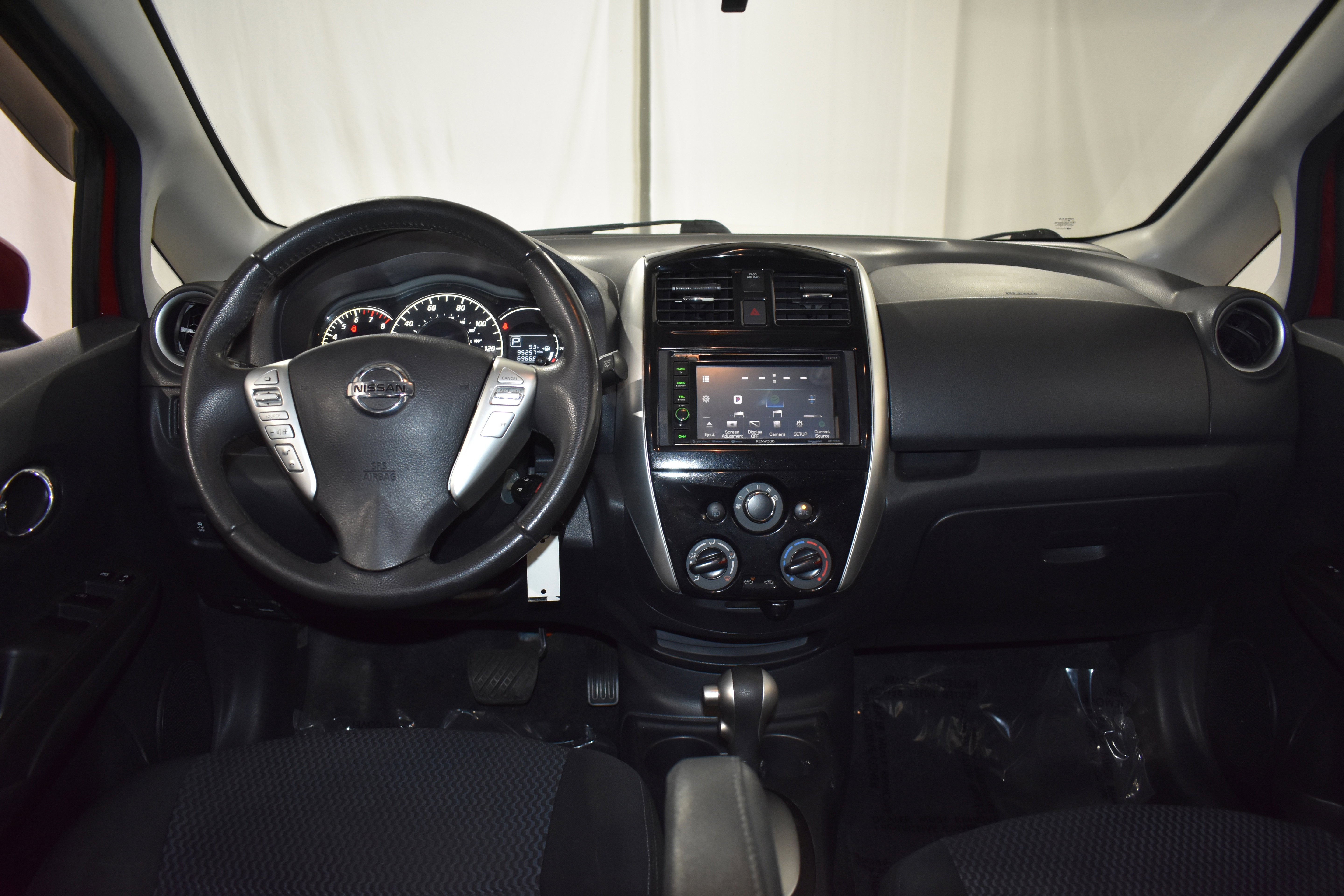 Used 2015 Nissan Versa Note SV image 28