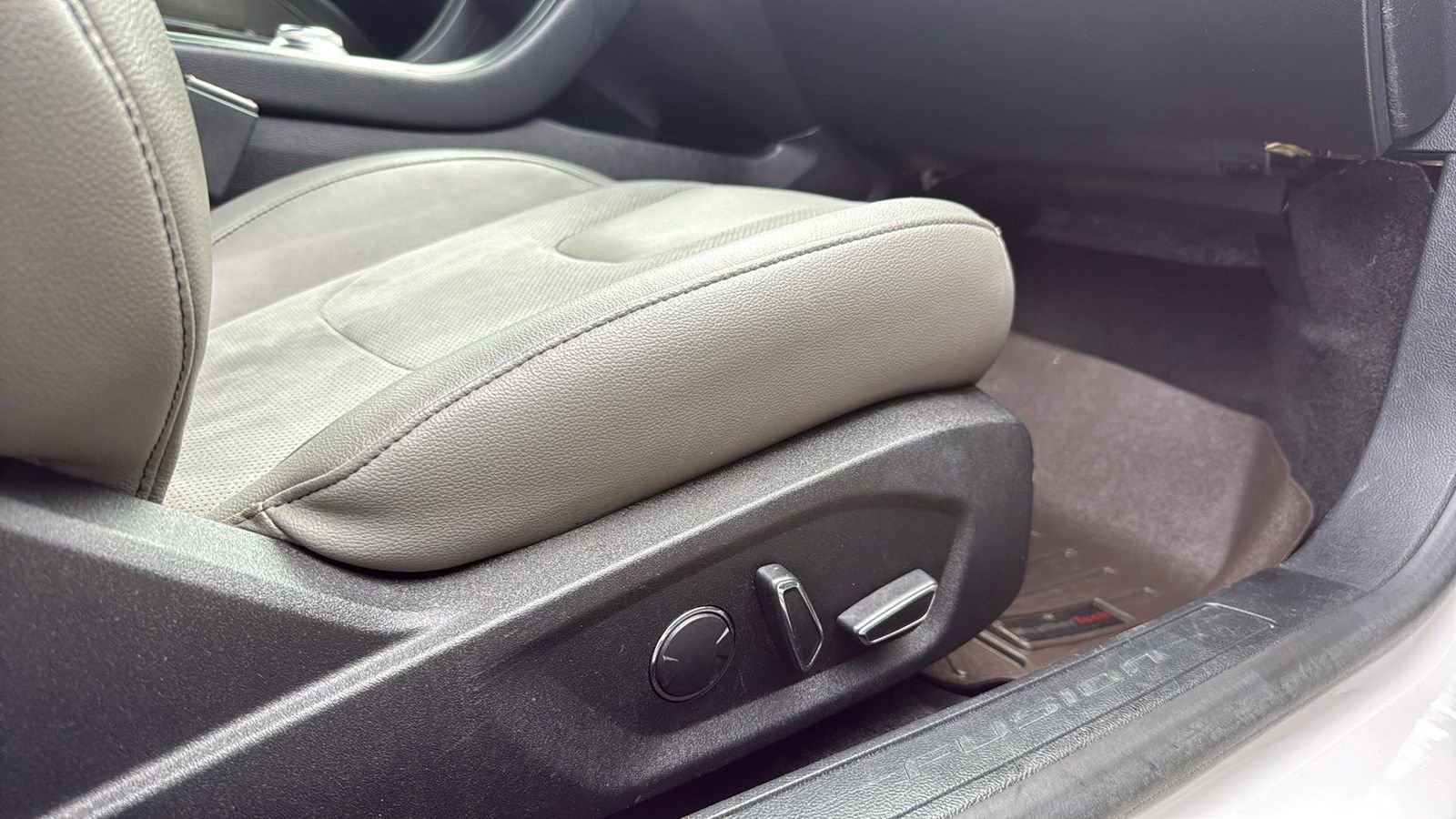 Used 2017 Ford Fusion Sport w/ Equipment Group 401A image 21