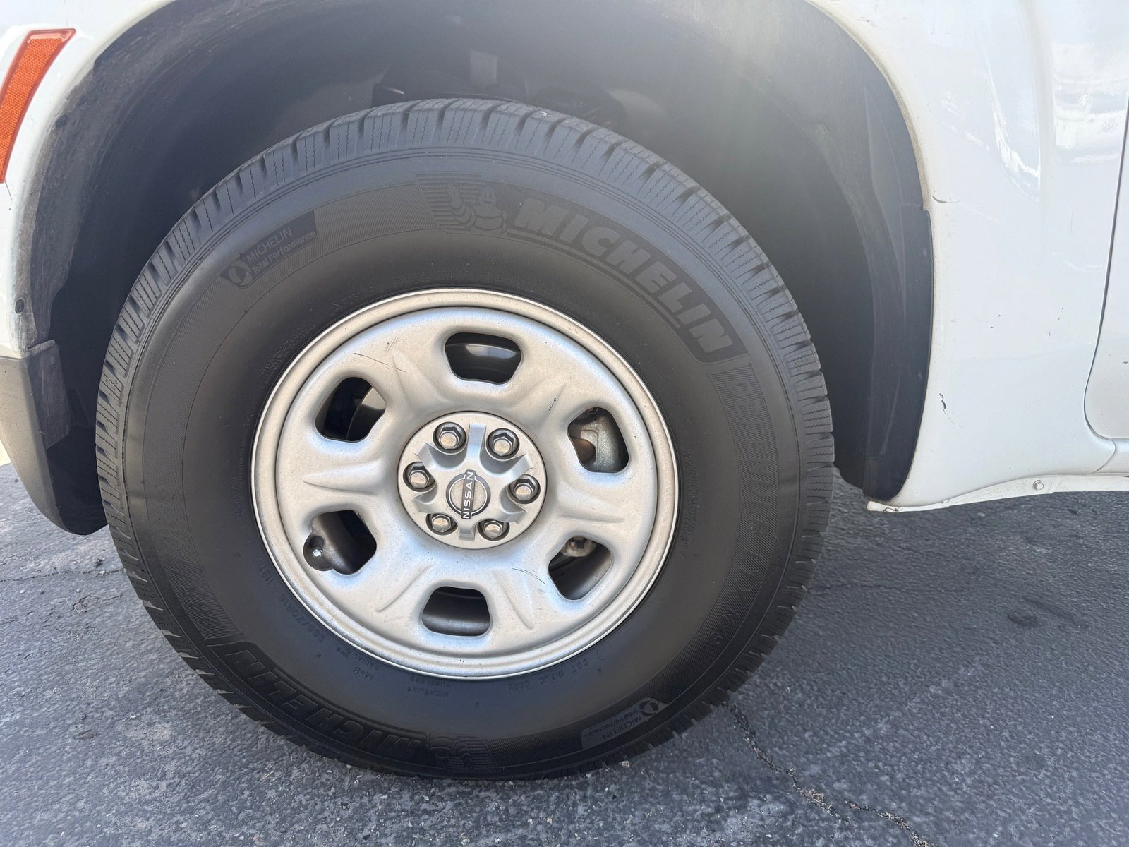 Used 2022 Nissan Frontier S image 5