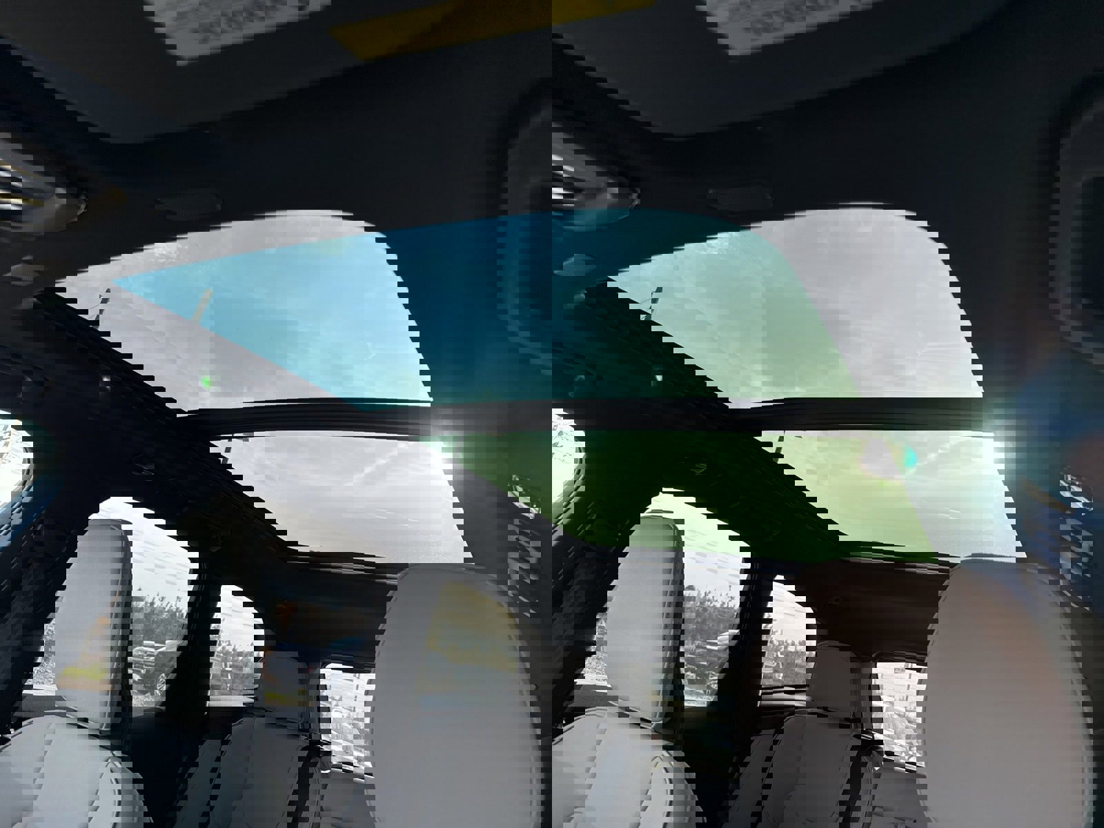 New 2026 Volvo XC60 B5 Plus w/ Protection Package Premier image 26