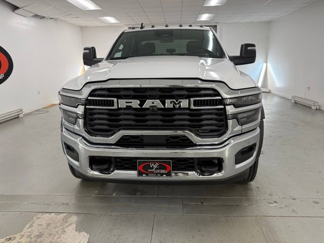 New 2026 RAM 5500 Tradesman w/ Chrome Appearance Group image 2