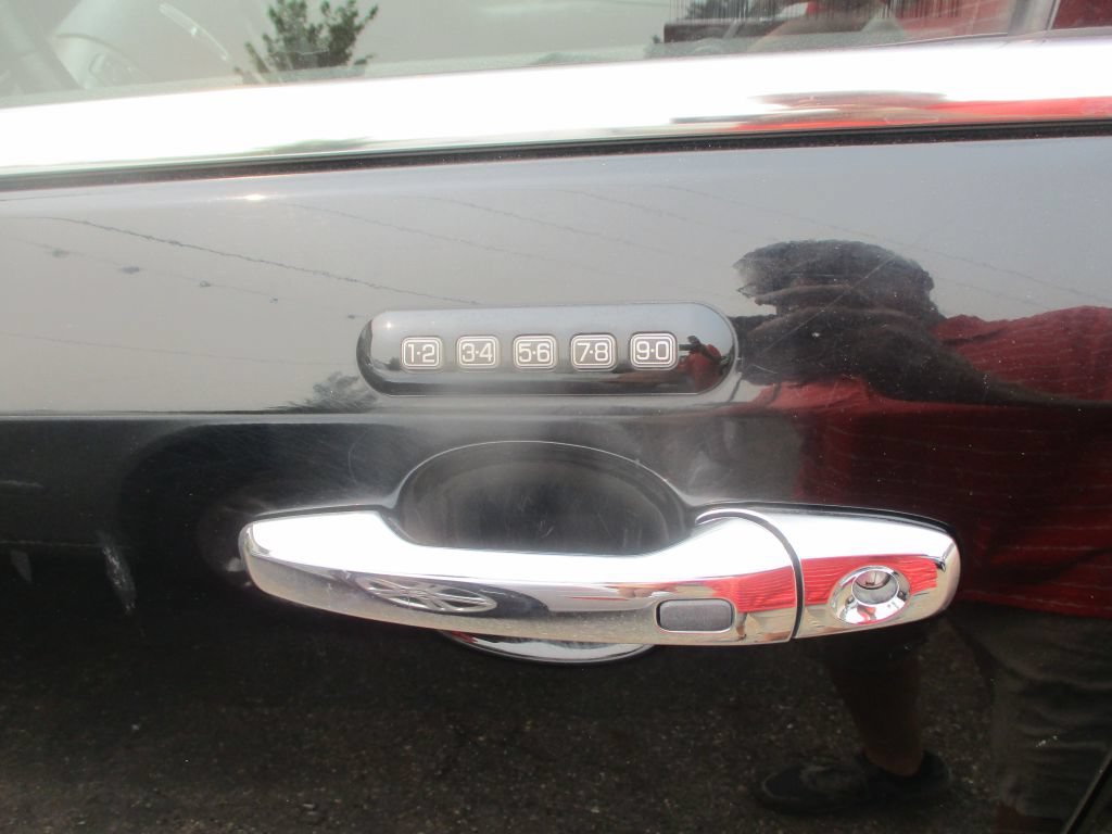 Used 2012 Lincoln MKX AWD image 11