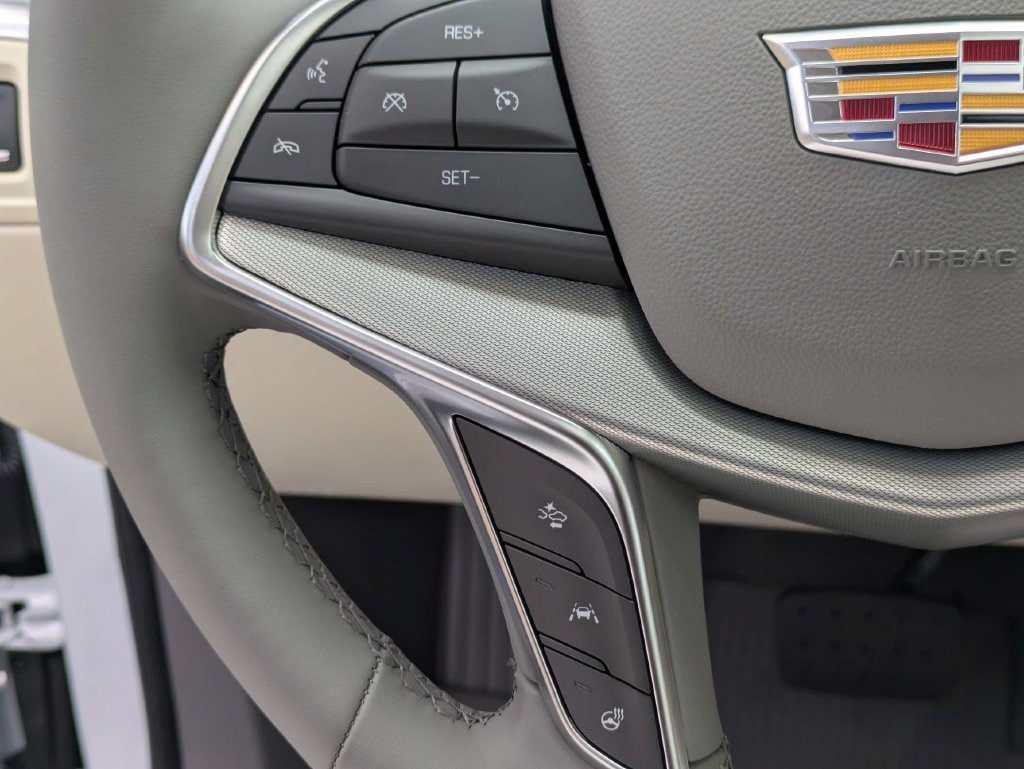 New 2026 Cadillac XT5 Premium Luxury w/ Driver Assist Package FWD image 29